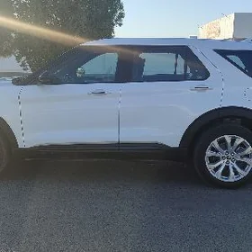 Ford Explorer 2021