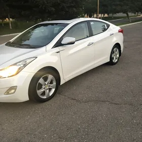 Hyundai Elantra 2013