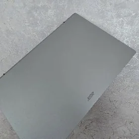 Noutbuk Acer