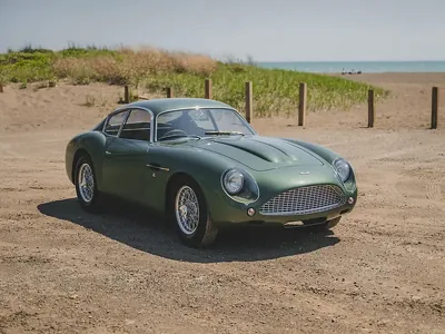 Один из 19 Aston Martin DB4 GT Zagato выставили на аукцион за $15 млн