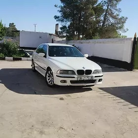 BMW E39 1999