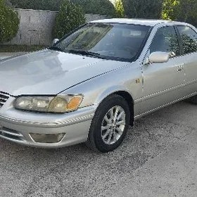 Toyota Camry 2001