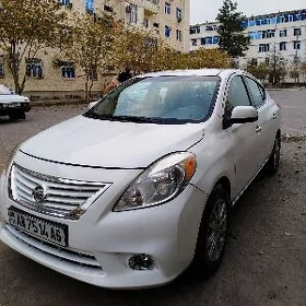 Nissan Versa 2013