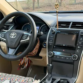 Toyota Camry 2015