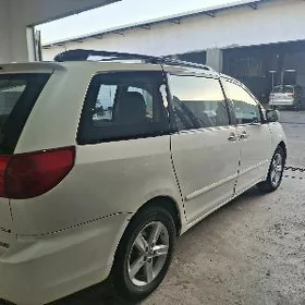 Toyota Sienna 2008