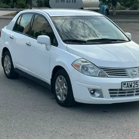 Nissan Versa 2010