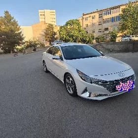 Hyundai Elantra 2021