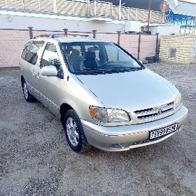 Toyota Sienna 2000