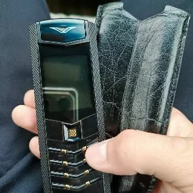 Vertu V9