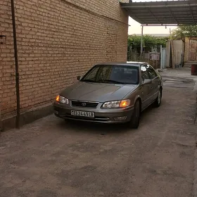 Toyota Camry 2000