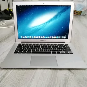 MacBook Air 13,3 Erly 2015yil