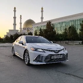Toyota Camry 2022