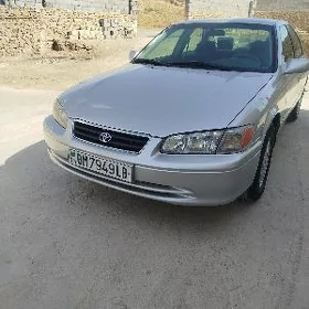 Toyota Camry 2000