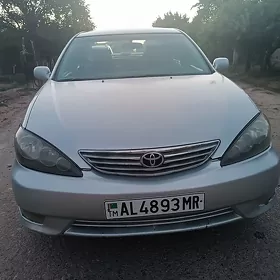 Toyota Camry 2004