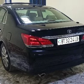 Toyota Avalon 2010