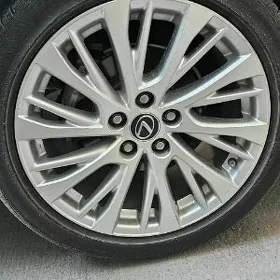 Disga Lexus 2021 model
