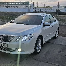 Toyota Camry 2013