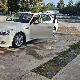 BMW E60 2008