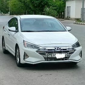 Hyundai Elantra 2019