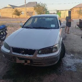 Toyota Camry 2001