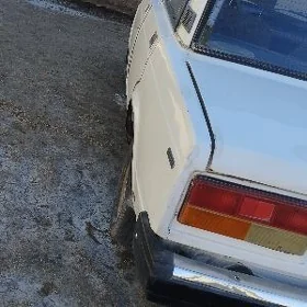 Lada 2105 1984