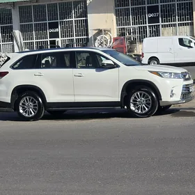 Toyota Highlander 2019