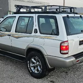 Nissan Pathfinder 2003
