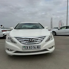 Hyundai Sonata 2011