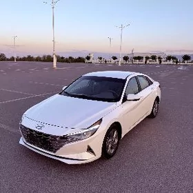 Hyundai Elantra 2021