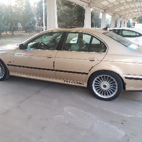 BMW E39 2003