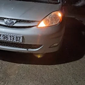 Toyota Sienna 2007