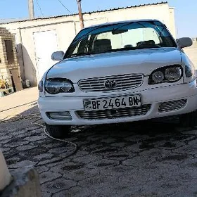 Toyota Corolla 2000