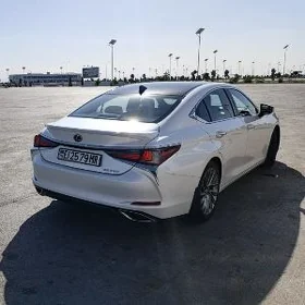 Lexus ES 350 2020