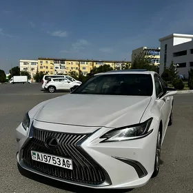 Lexus ES 350 2019