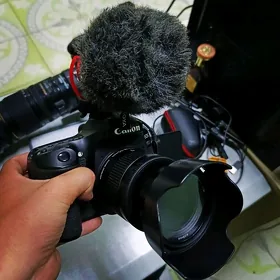 Canon 80D