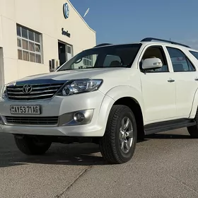 Toyota Fortuner 2006