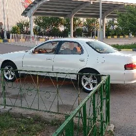 Toyota Cresta 1993