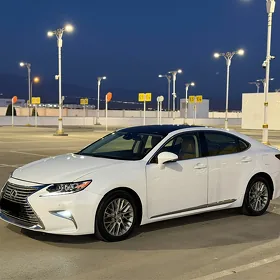 Lexus ES 350 2018