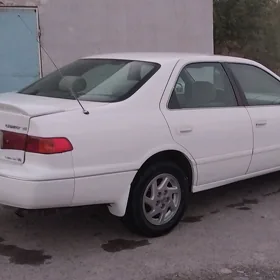 Toyota Camry 1997