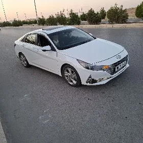 Hyundai Elantra 2021