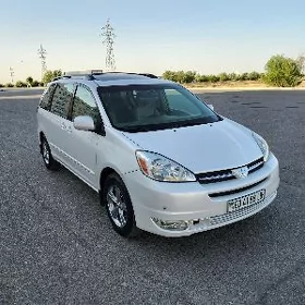Toyota Sienna 2005