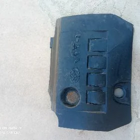 Toyota motor kryshka