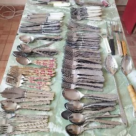 Столовые приборы