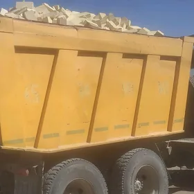 Kamaz 6520 2011
