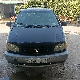 Toyota Sienna 2002