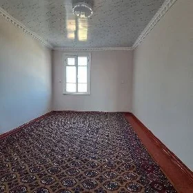 12-nji mekdebiň arkasy