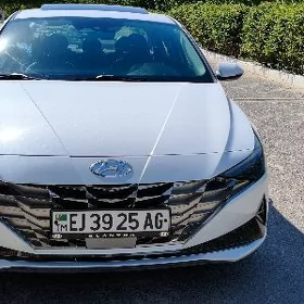Hyundai Elantra 2021
