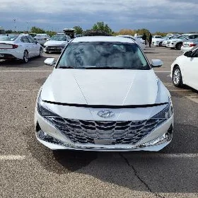 Hyundai Elantra 2021