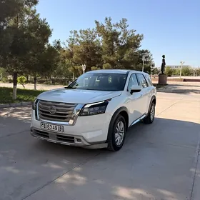 Nissan Pathfinder 2023