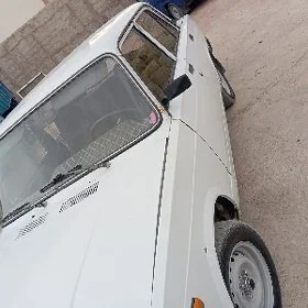 Lada 2107 2000
